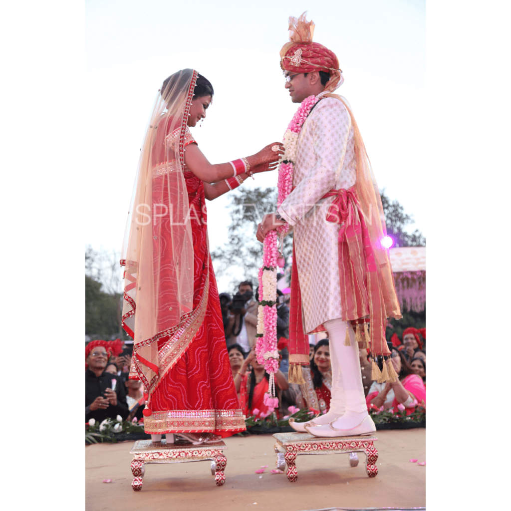 Varmala In Destination Wedding In Rajasthan Is Opulence Epitomized